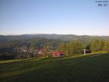 19 : 00