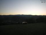 06 : 00