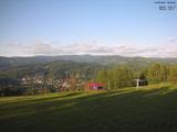18 : 44