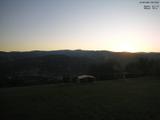 06 : 12