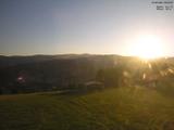 06 : 32