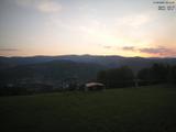 06 : 04