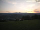 06 : 08