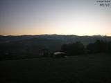 06 : 00