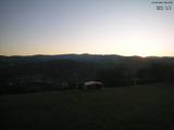 06 : 16