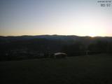 06 : 17