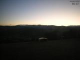 06 : 04