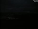 19 : 56
