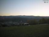 07 : 40