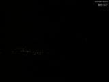 22 : 00