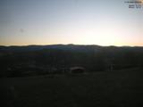 05 : 44