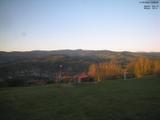 19 : 56
