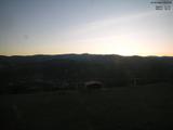 05 : 44