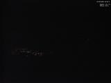 22 : 00