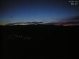 04 : 32