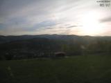 06 : 32