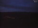 21 : 08