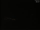 23 : 04
