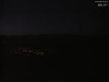 22 : 00