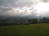 07 : 04