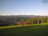19 : 44
