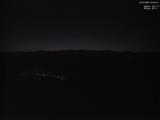 04 : 00