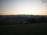 05 : 32