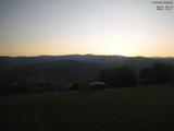 05 : 48