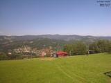 15 : 04