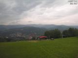 15 : 44