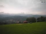 19 : 04