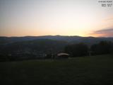 05 : 48