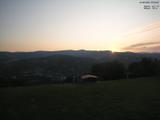 05 : 53