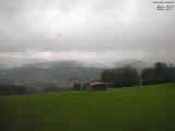 09 : 04