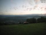 06 : 44