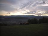 06 : 12