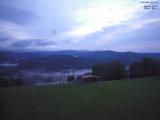 06 : 12
