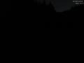 23 : 00