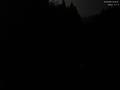 23 : 04