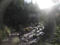 08 : 28