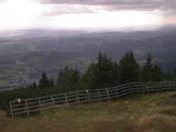 16 : 45