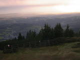 19 : 43