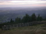 19 : 43
