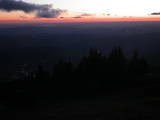 18 : 37
