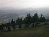 19 : 05