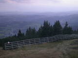 19 : 57
