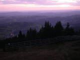 19 : 57