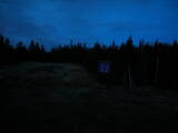 19 : 30