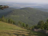 19 : 28