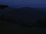 04 : 00